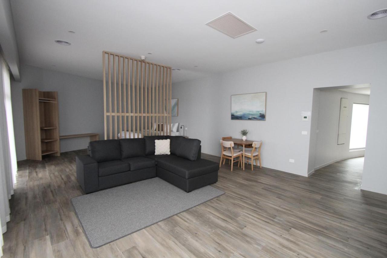 Waterfront Apartments 데번포트 외부 사진