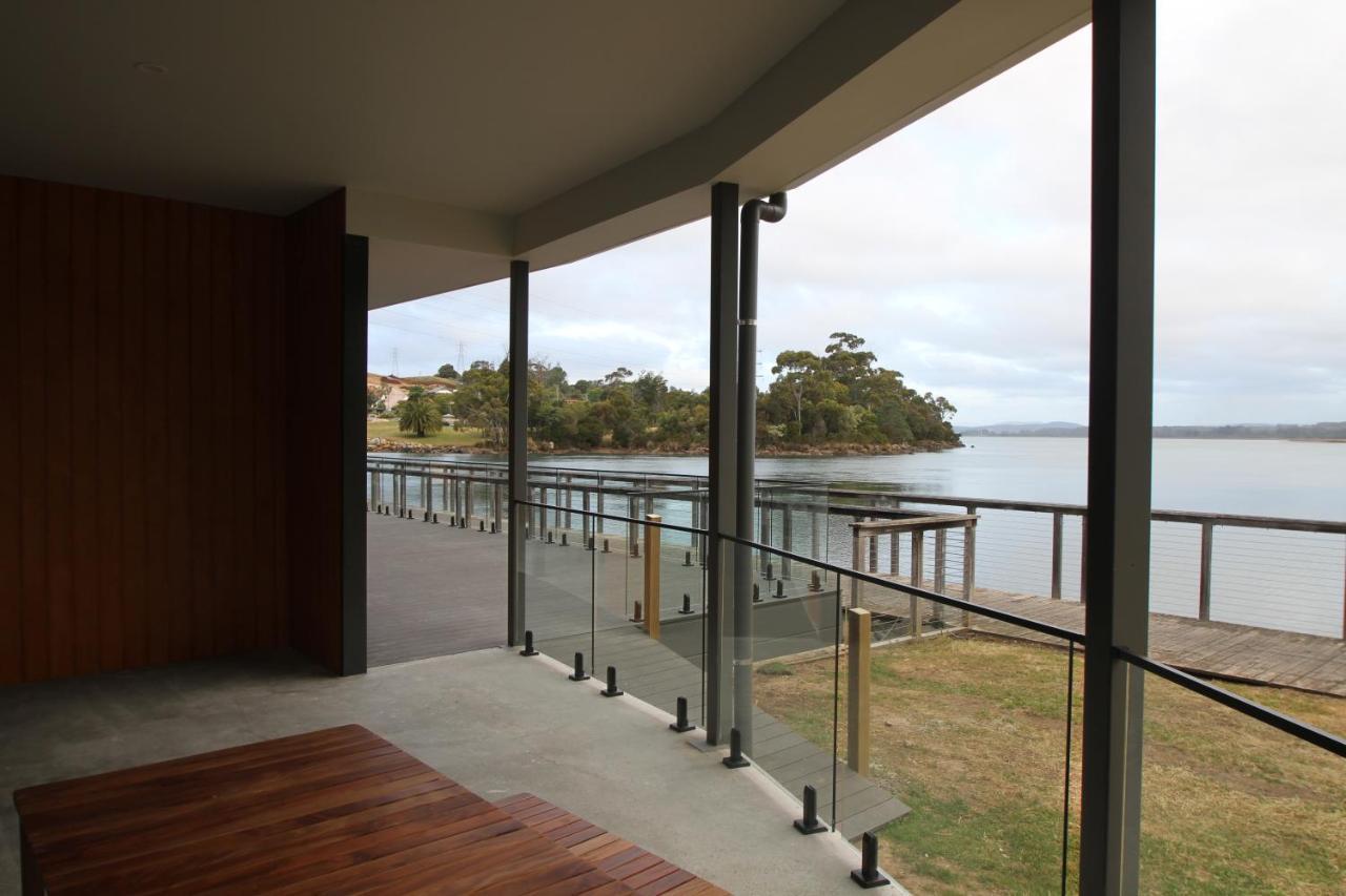 Waterfront Apartments 데번포트 외부 사진