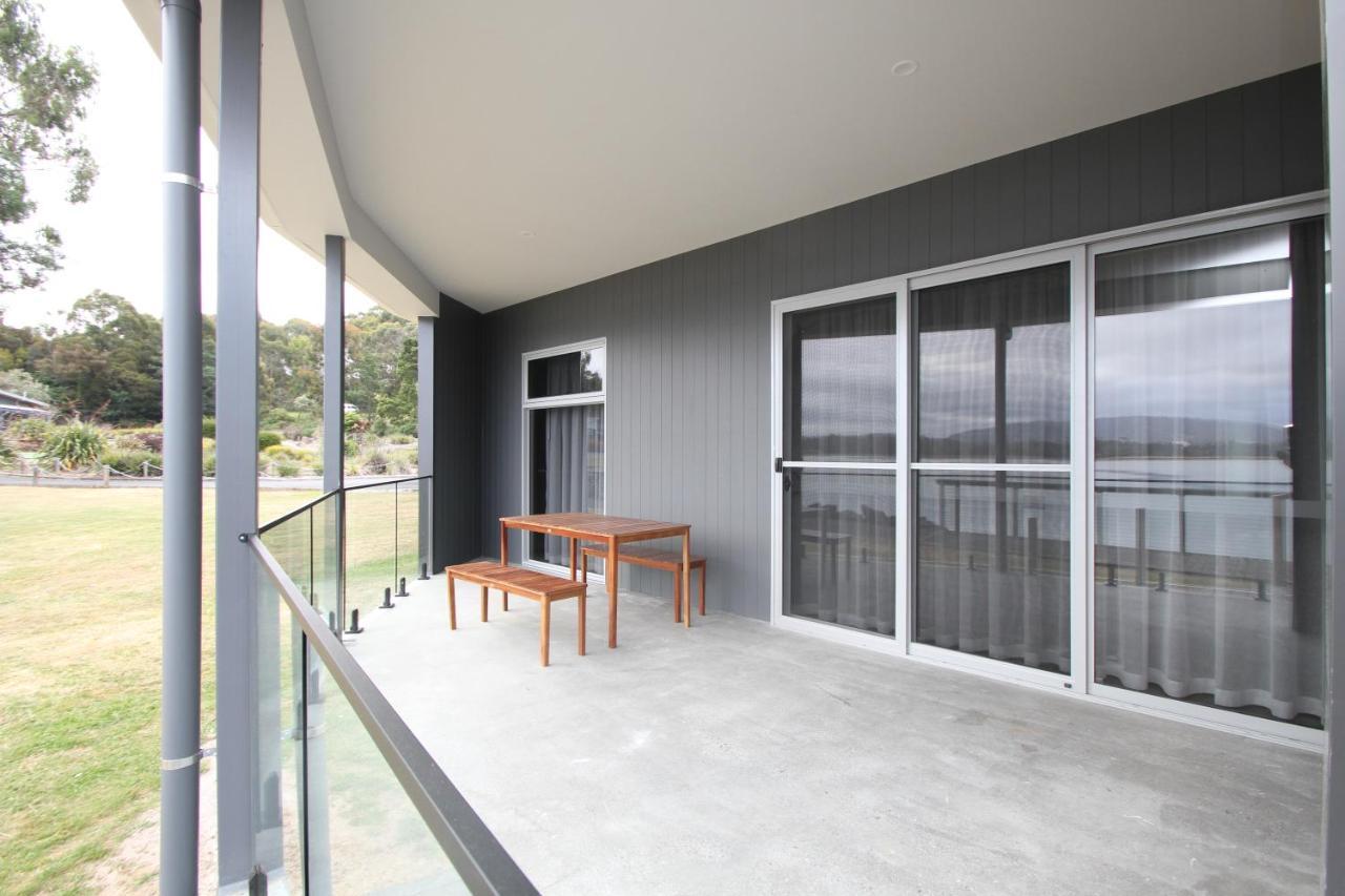 Waterfront Apartments 데번포트 외부 사진