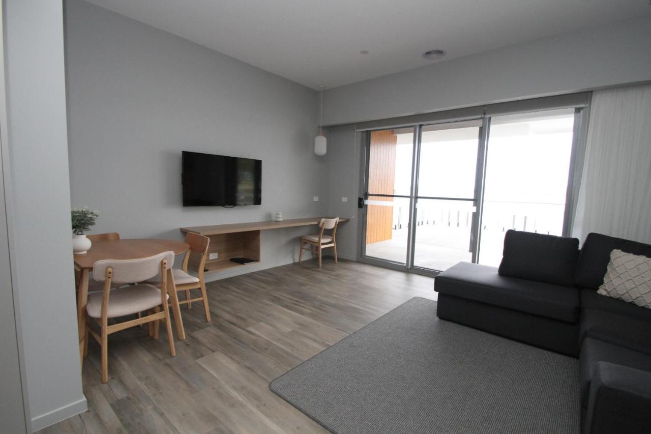 Waterfront Apartments 데번포트 외부 사진
