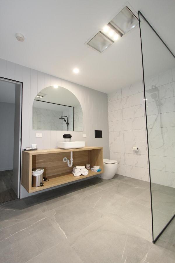 Waterfront Apartments 데번포트 외부 사진