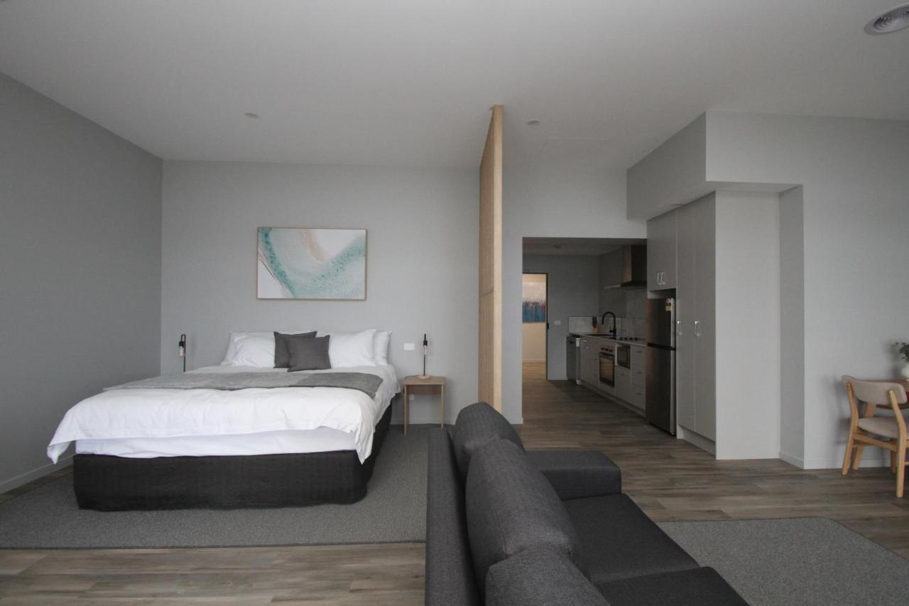 Waterfront Apartments 데번포트 외부 사진